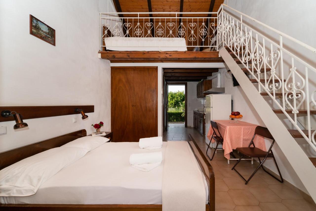 Ilias Apartments Methone Buitenkant foto