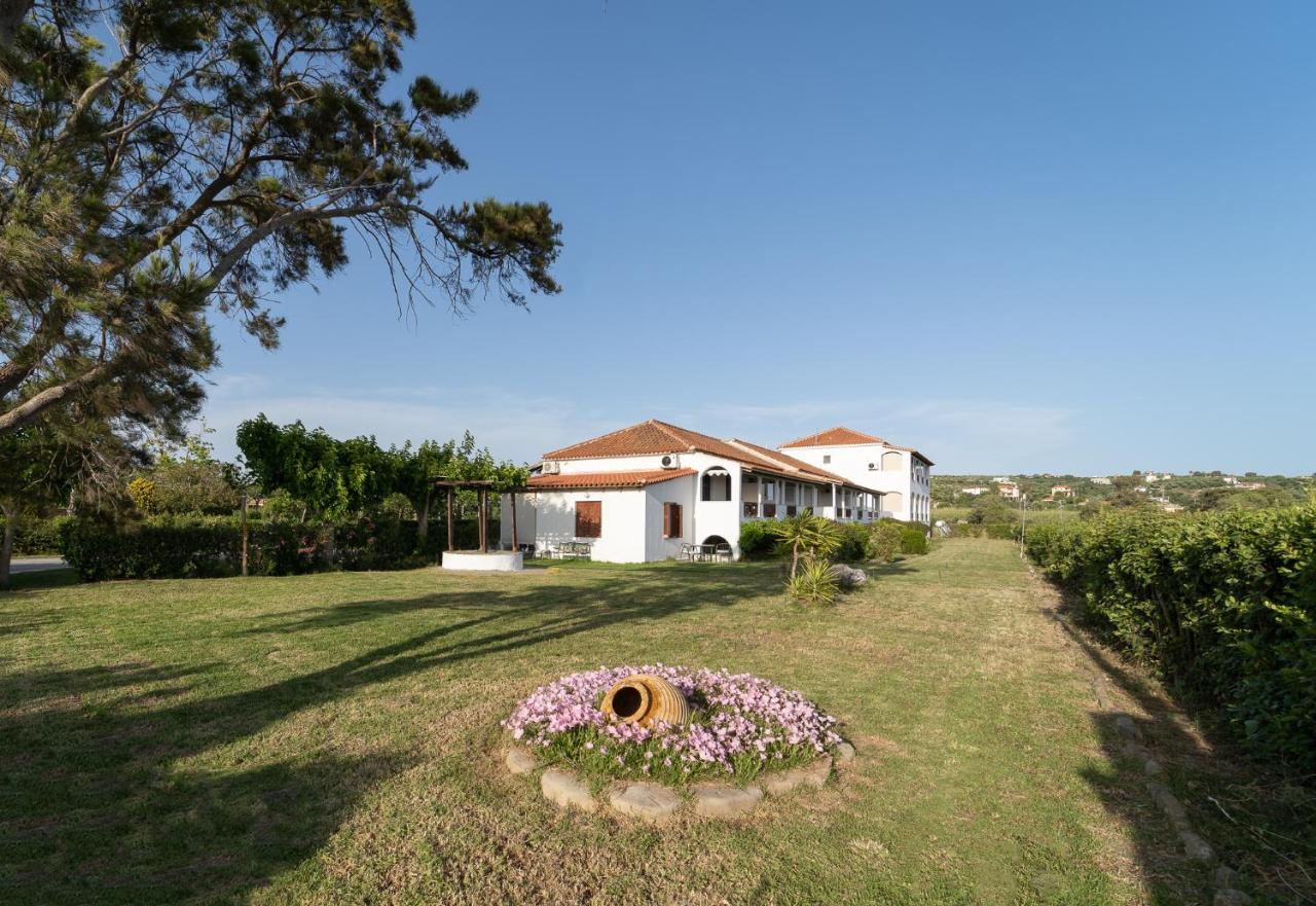 Ilias Apartments Methone Buitenkant foto